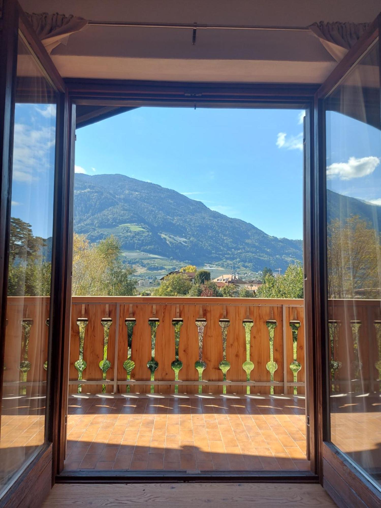 Bergblick Auf Bio-hof *